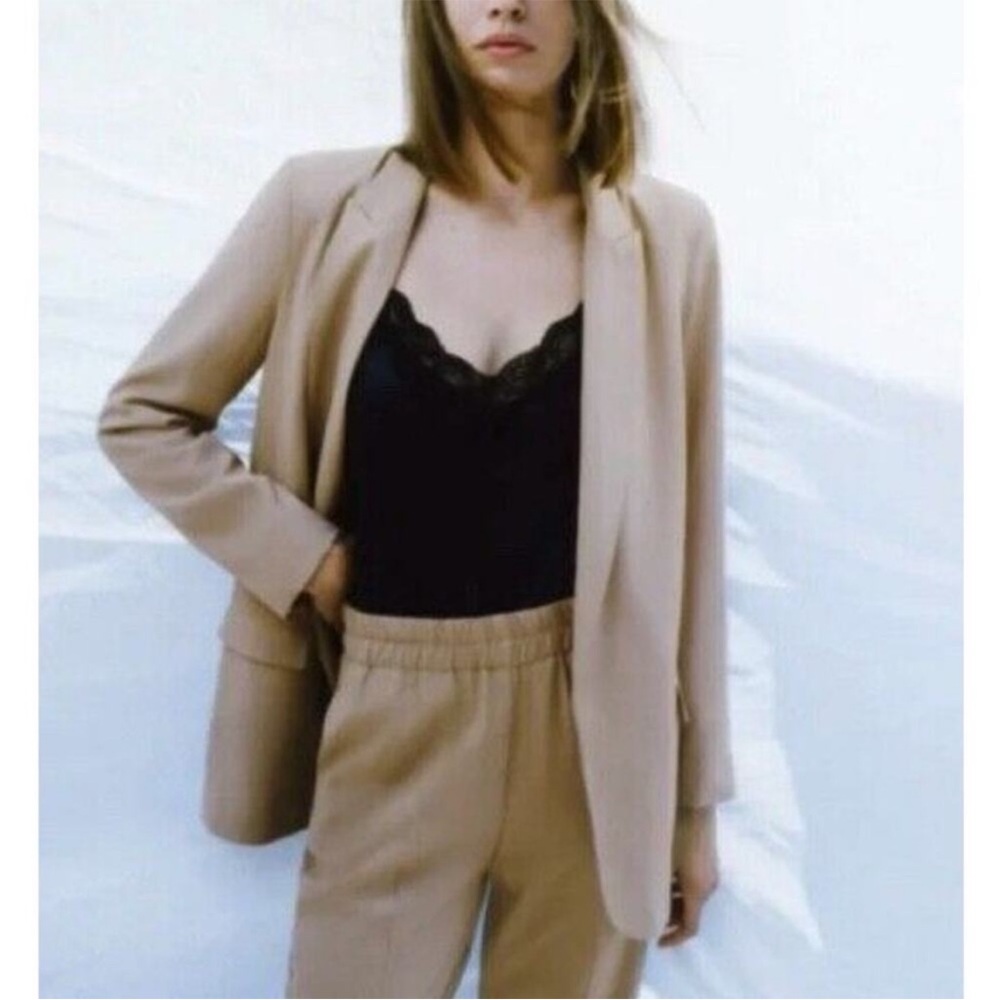 Size Medium BNWT Tan Satin Effect Blazer Open Front Jacket Casual Relaxed Chic